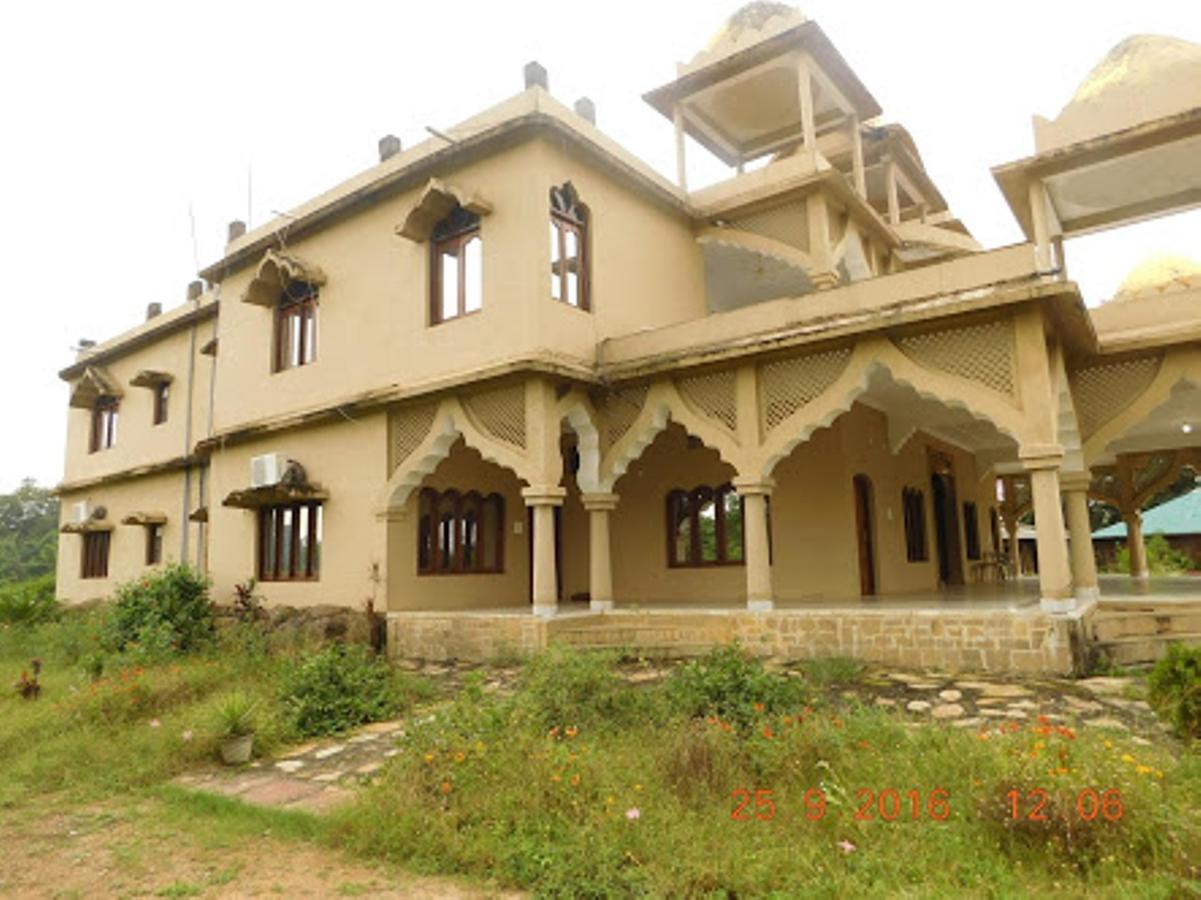 Royal Heritage Bandhavgarh Hotel Bandhavgarh National Park Esterno foto